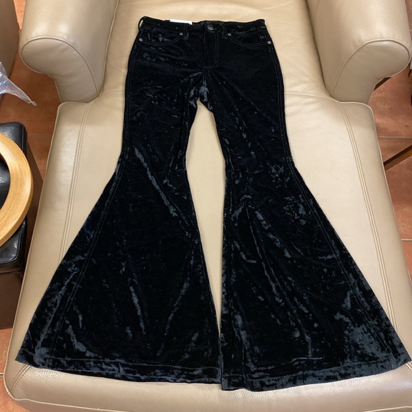 Wrangler Denim - Wrangler Retro High Rise Flare - Black- 27x32